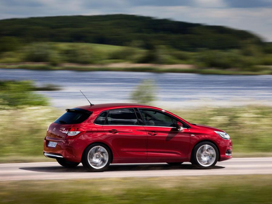  Citroen C4 2010 года  (фото 22 из 147)